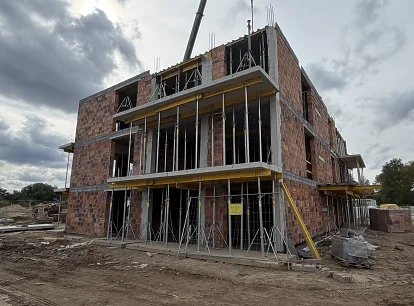 🏗️ RUSZYŁA BUDOWA KOLEJNEGO BUDYNKU NA OSIEDLU FUELDA!