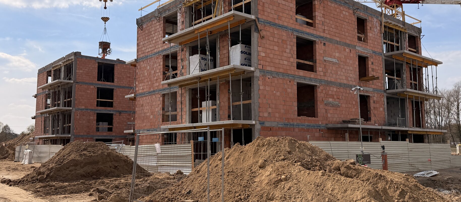 🏗️ Postęp prac na budowie - Fuelda - Wille miejskie na Naramowicach.